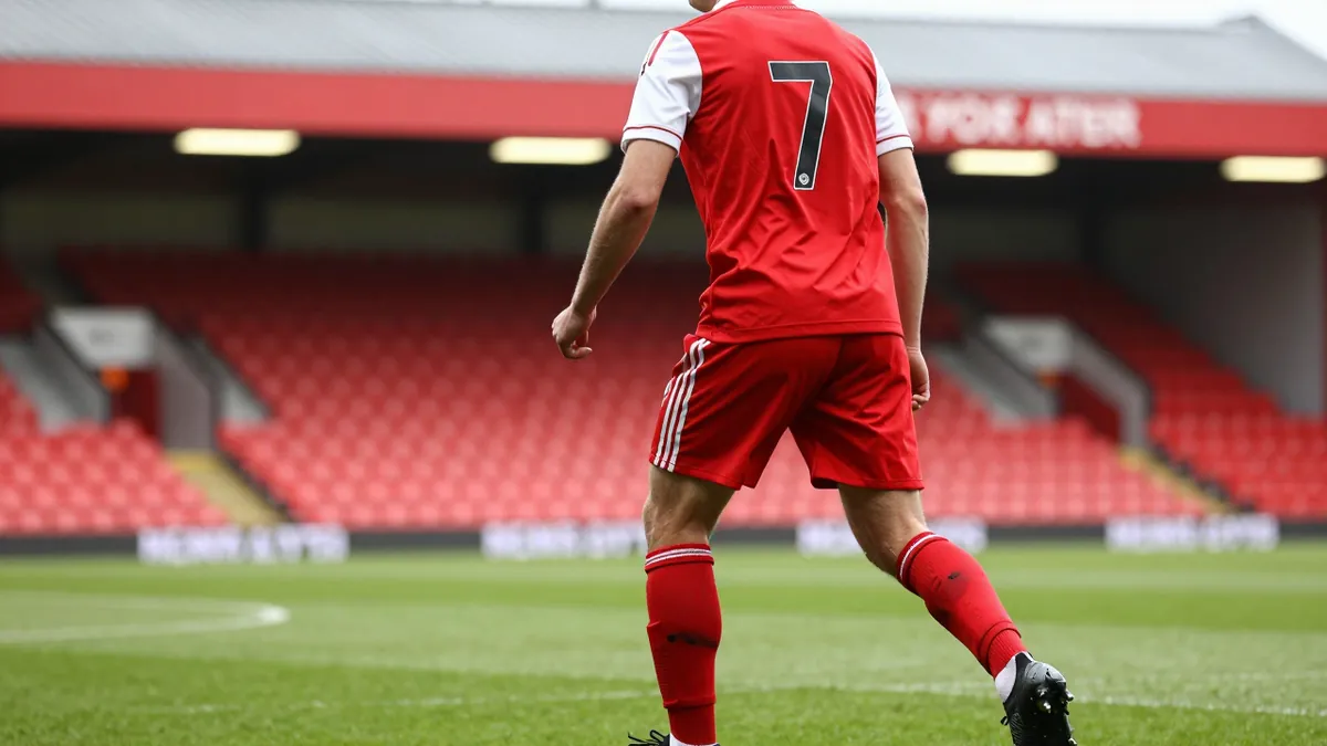 Cliftonville FC in Control with Professional Performance